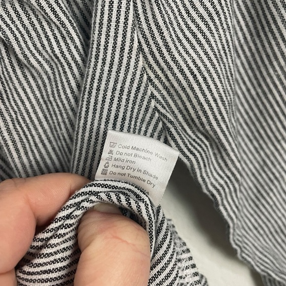 Brandy Melville Theia Striped Off The Shoulder Blouse in Grey/White One Size - Picture 9 of 11